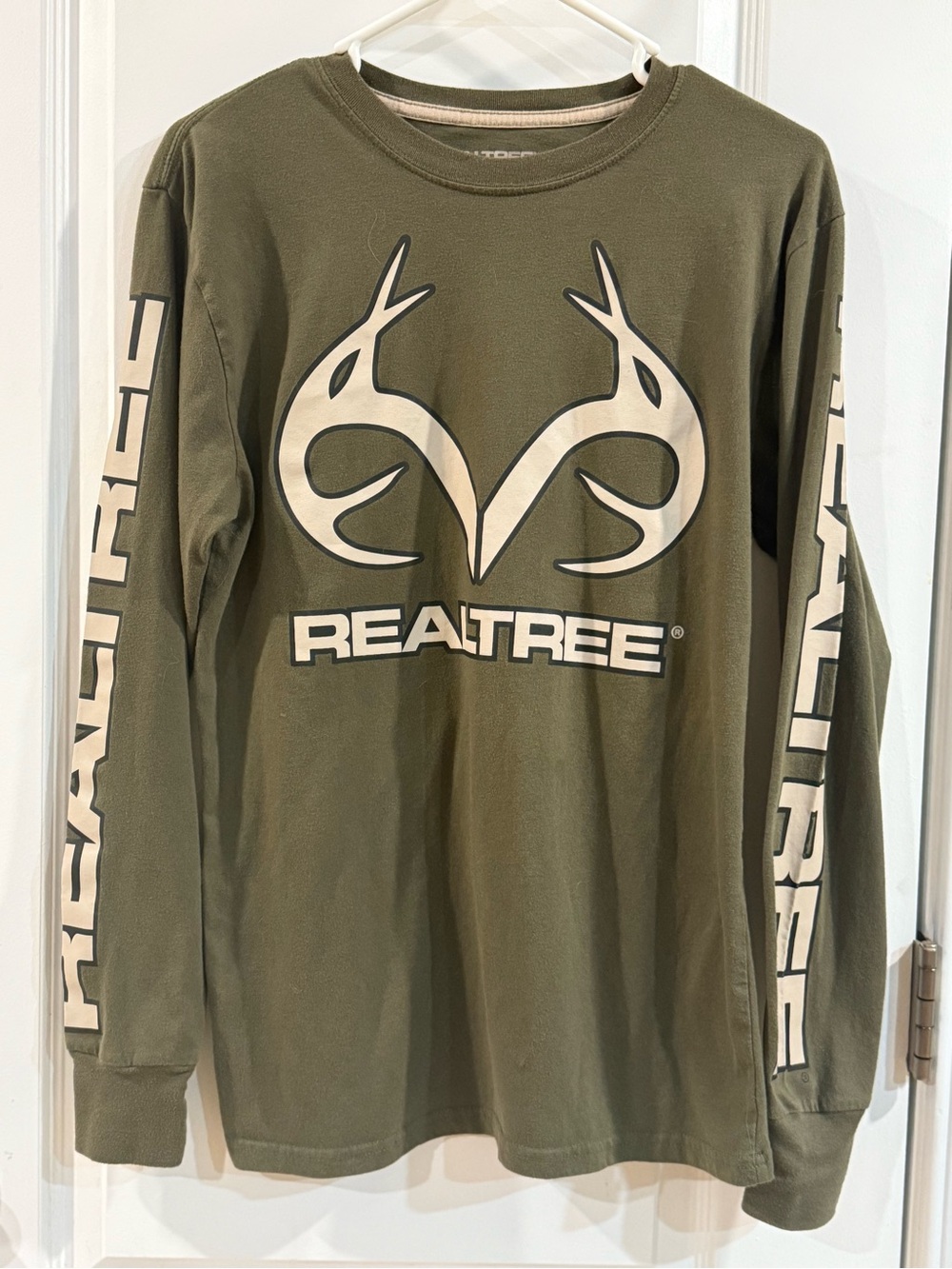 Realtree Olive Green Long-Sleeve Logo Tee with Cream Accents